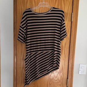 Striped Short-Sleeve Asymmetric Hem Top - Black and Tan